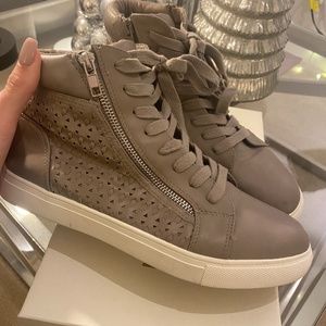 Steve Madden High Top Sneakers